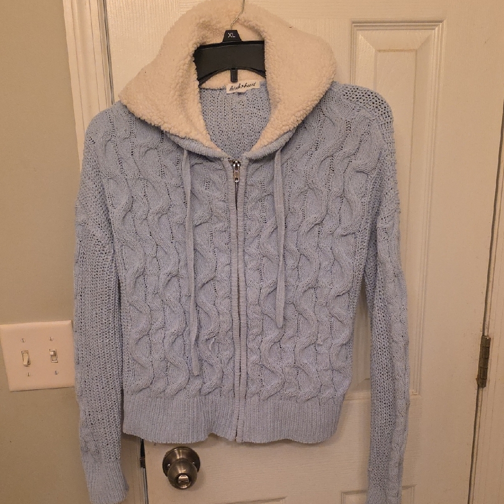 Derek Heart Light Blue Cable Knit Sweater with Cream Hood